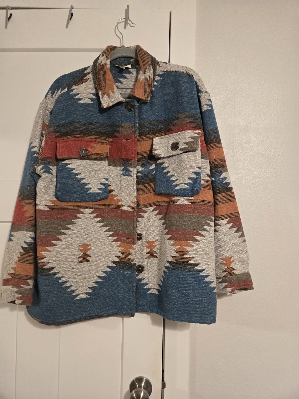 JODIFL Women's Aztec Button-Up Jacket - Blue/Tan/Red/Cream